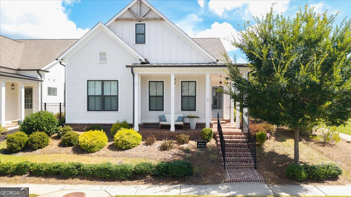302 MCDANIEL PL
