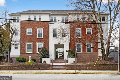 Photo of 1170 N Highland Avenue NE #B10, Atlanta, GA 30306 (MLS # 10683369)