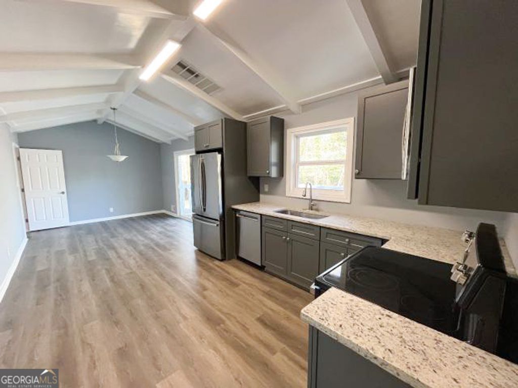 Photo of 3293 Valleydale Drive SW, Atlanta, GA 30311 (MLS # 10727996)