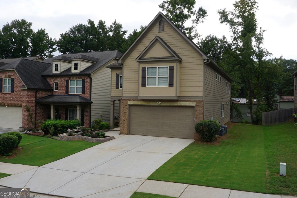 Photo of 2618 Lake Manor Circle, Duluth, GA 30096 (MLS # 10851924)