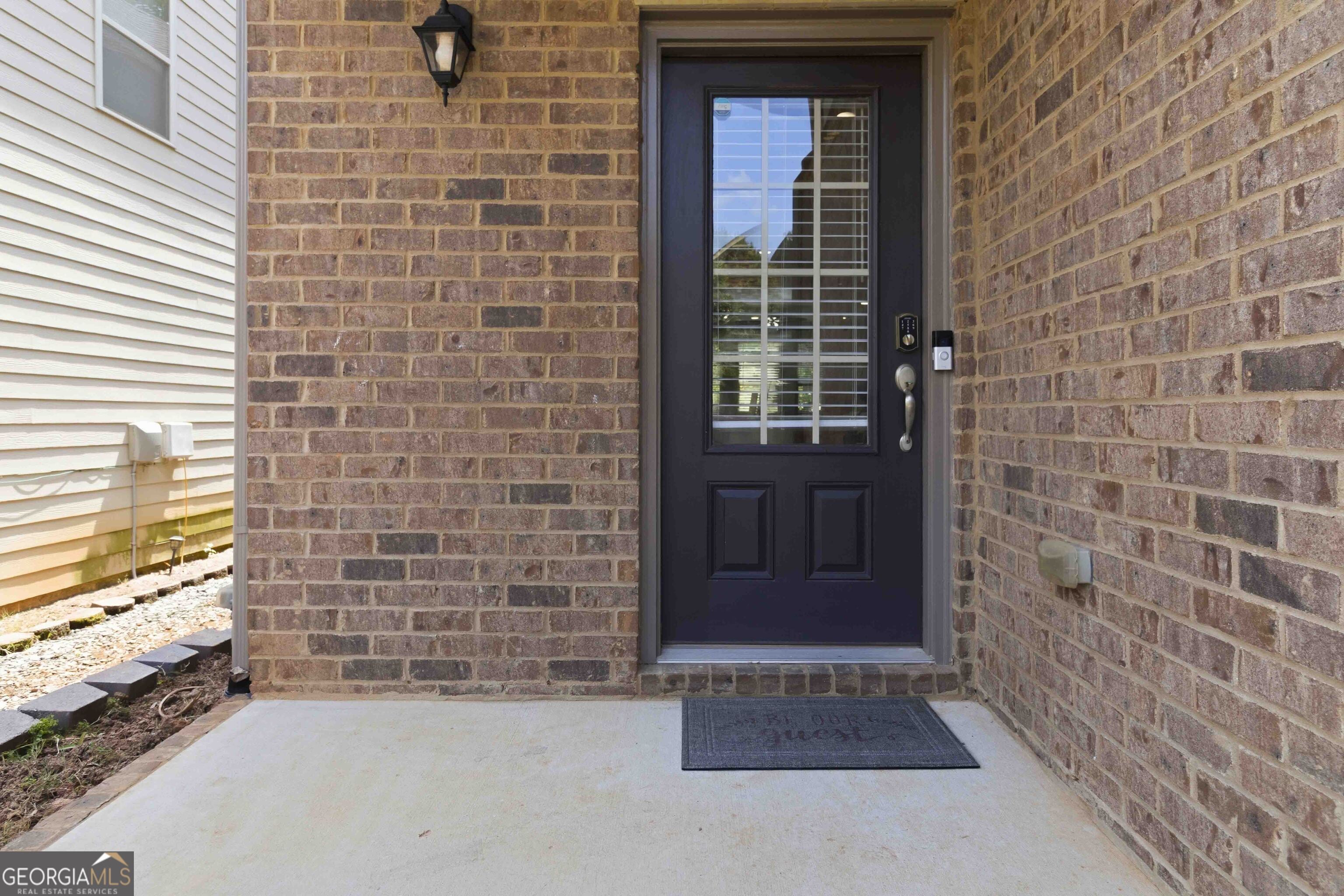 2618 Lake Manor CIR