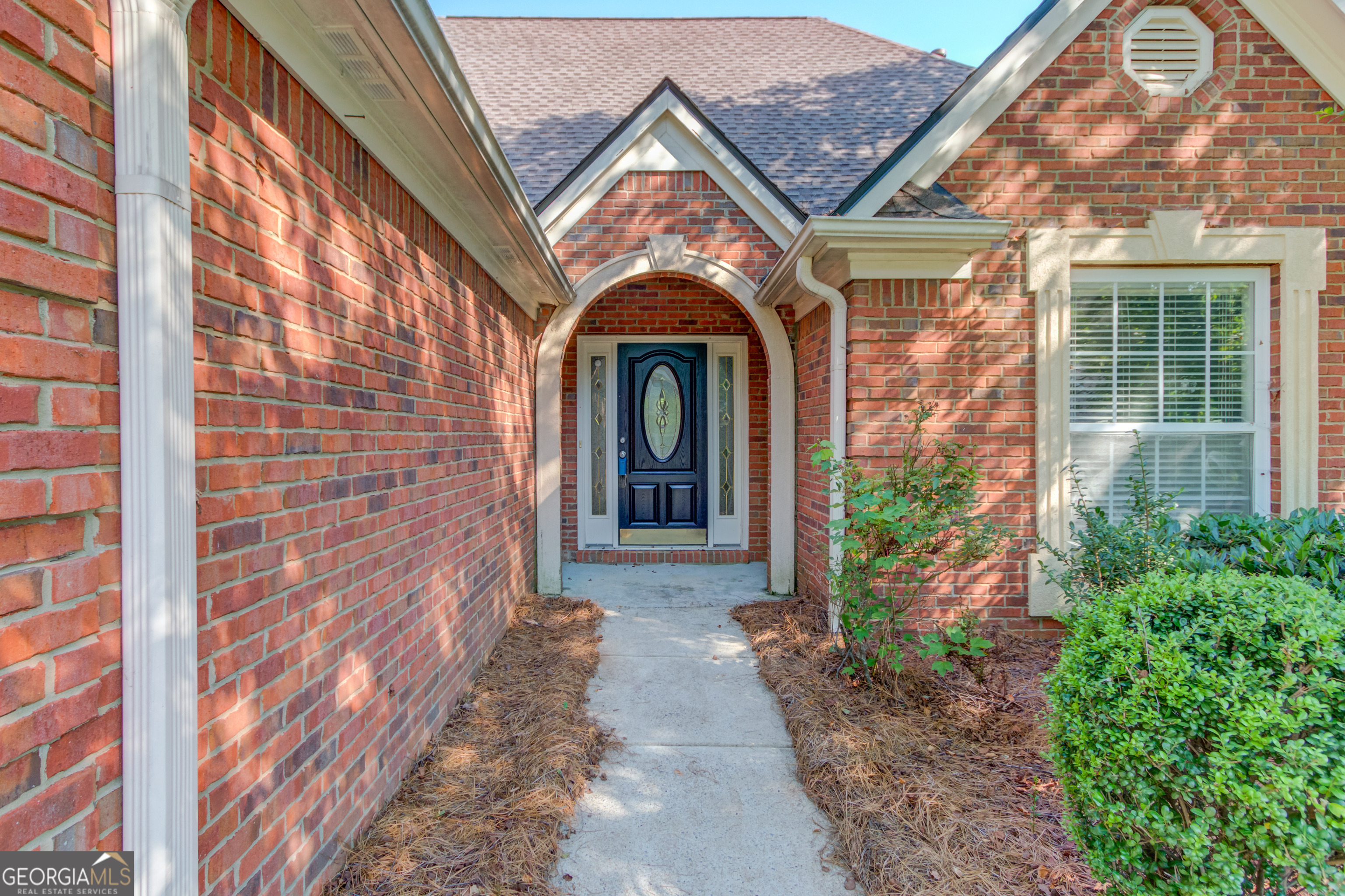 805 RIVER VALLEY DR