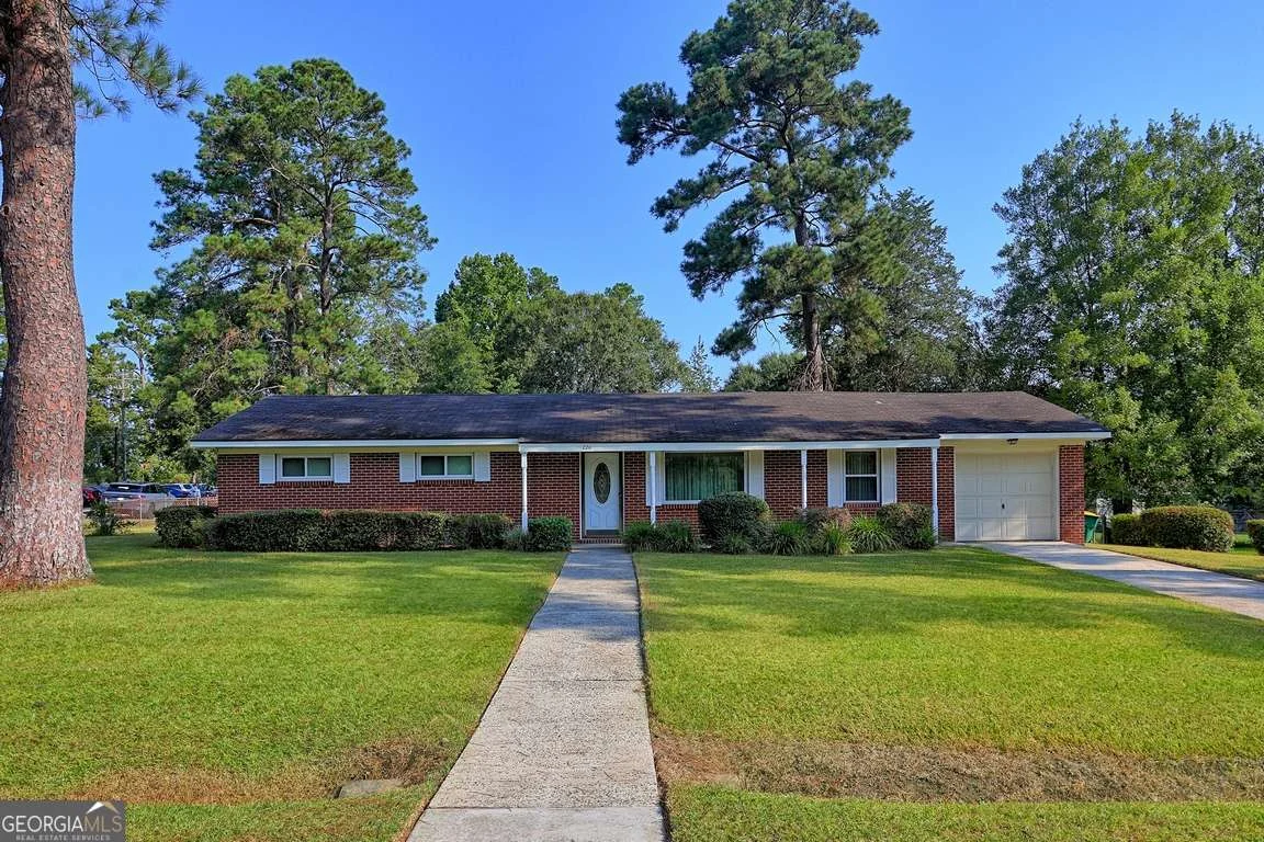 220 Holly Avenue