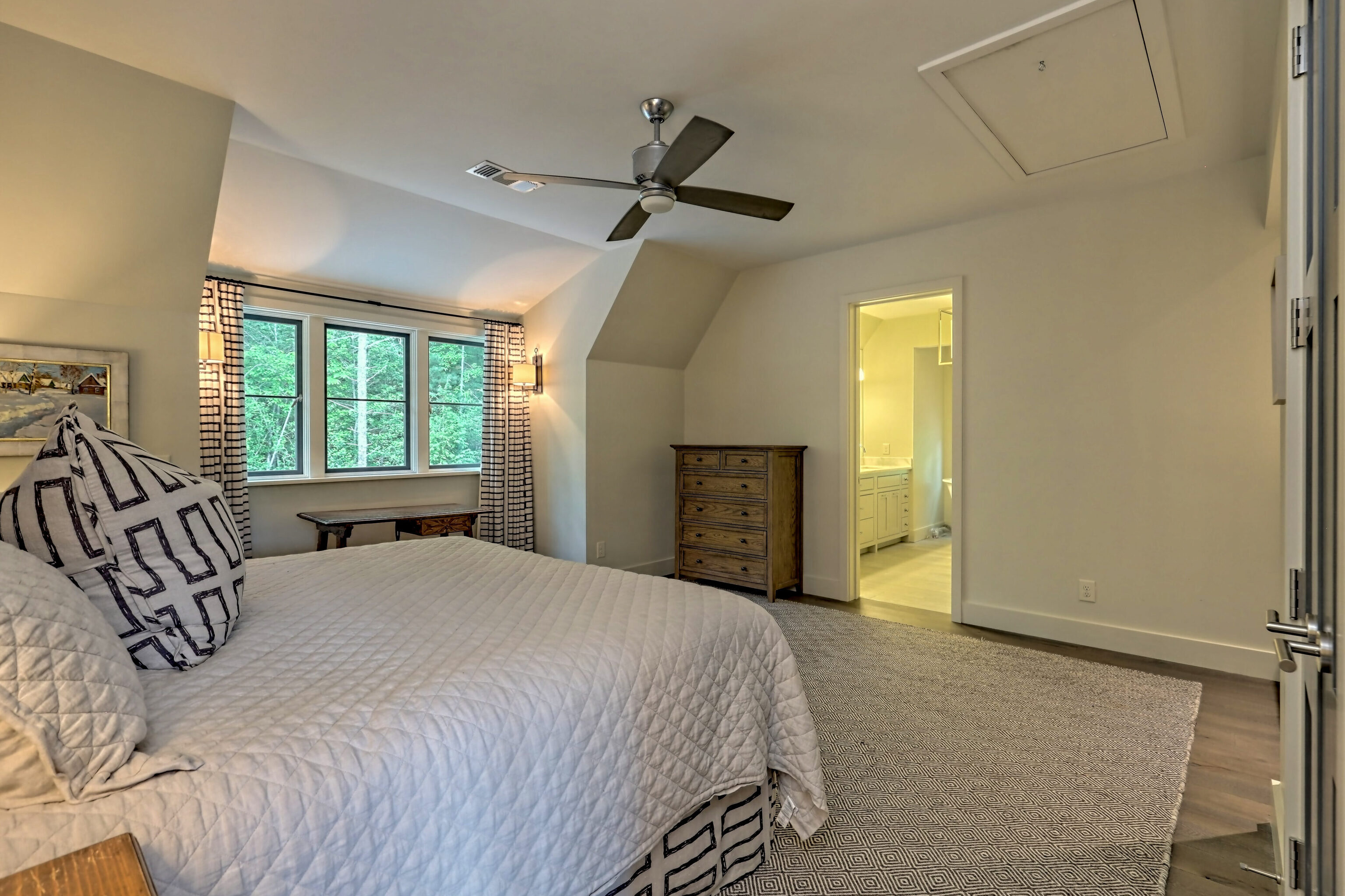 Clayton, Georgia 30525, United States, 8 Bedrooms Bedrooms, ,8 BathroomsBathrooms,Residential,Active,216322