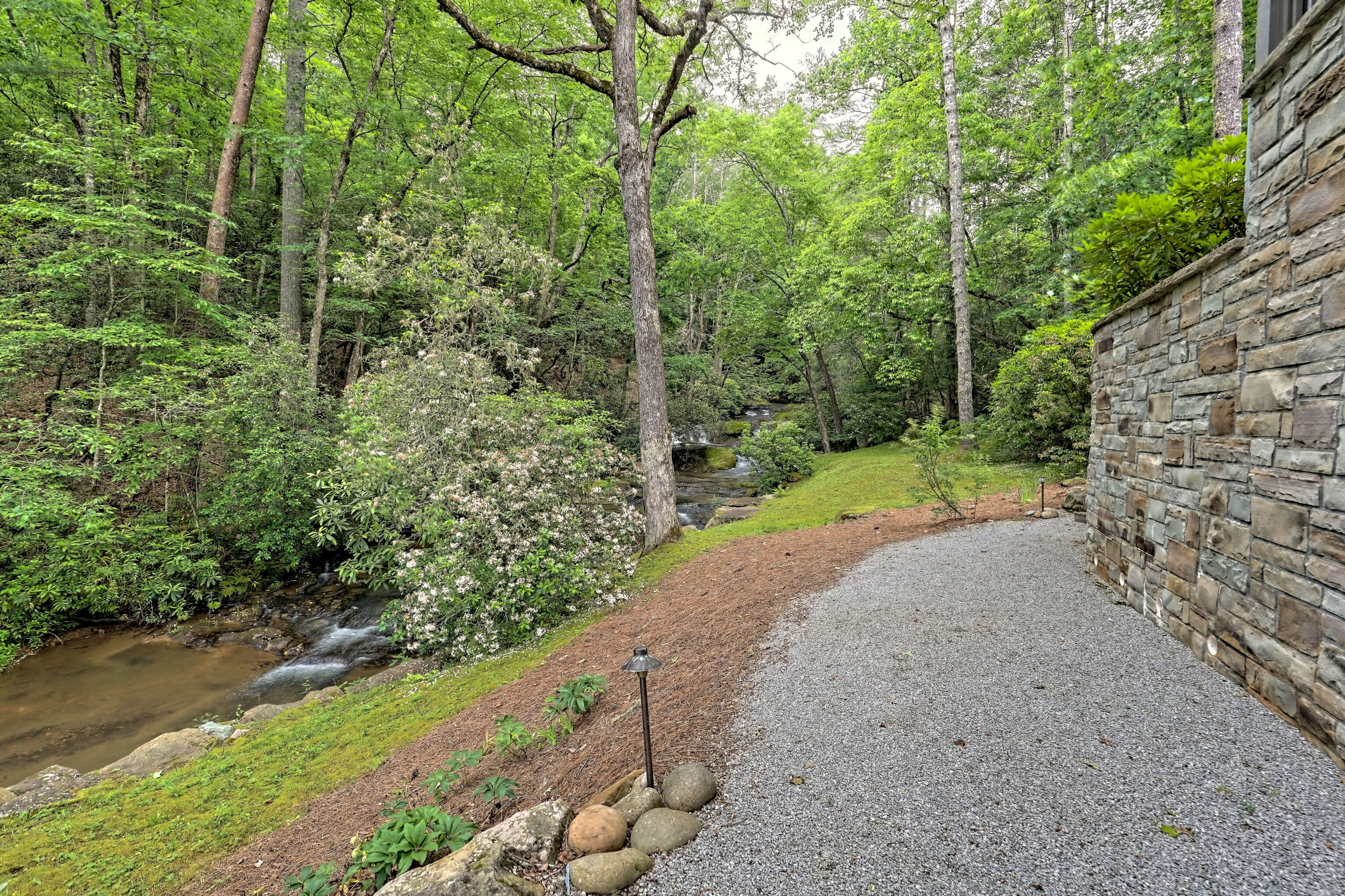 Clayton, Georgia 30525, United States, 8 Bedrooms Bedrooms, ,8 BathroomsBathrooms,Residential,Active,216322