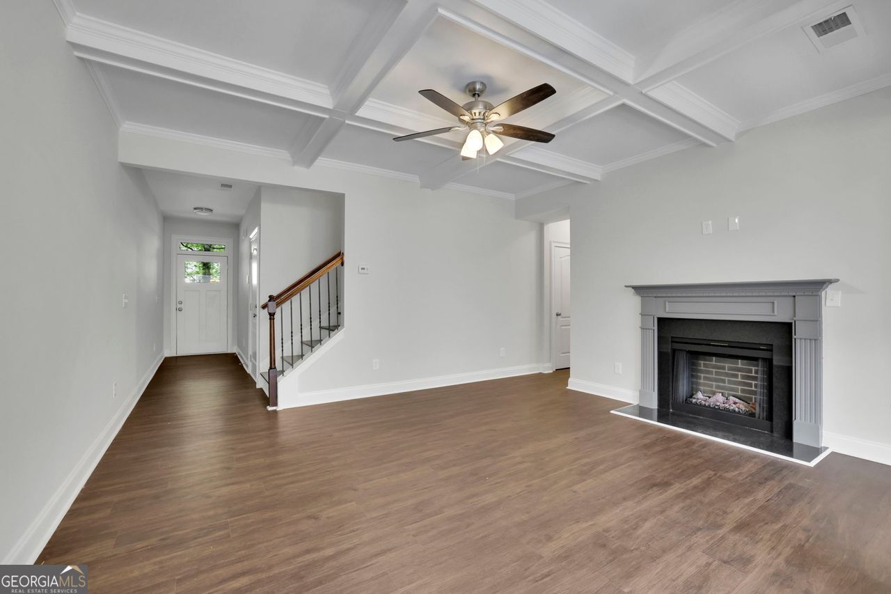 4965 WHITEOAK WALK 19
