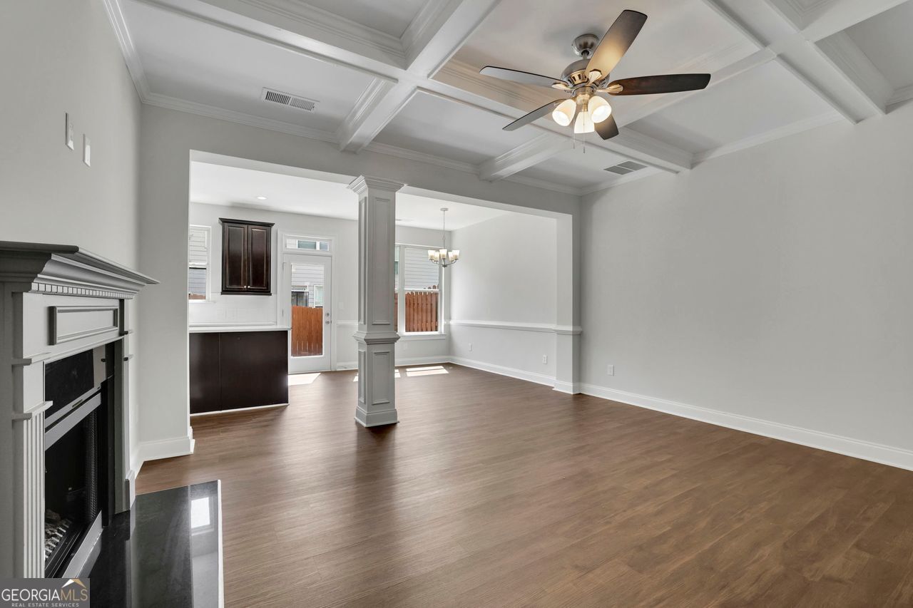 4965 WHITEOAK WALK 19