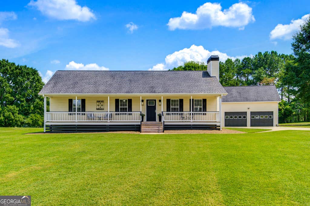 Photo of 15 Davis Road, Jefferson, GA 30549 (MLS # 10833946)
