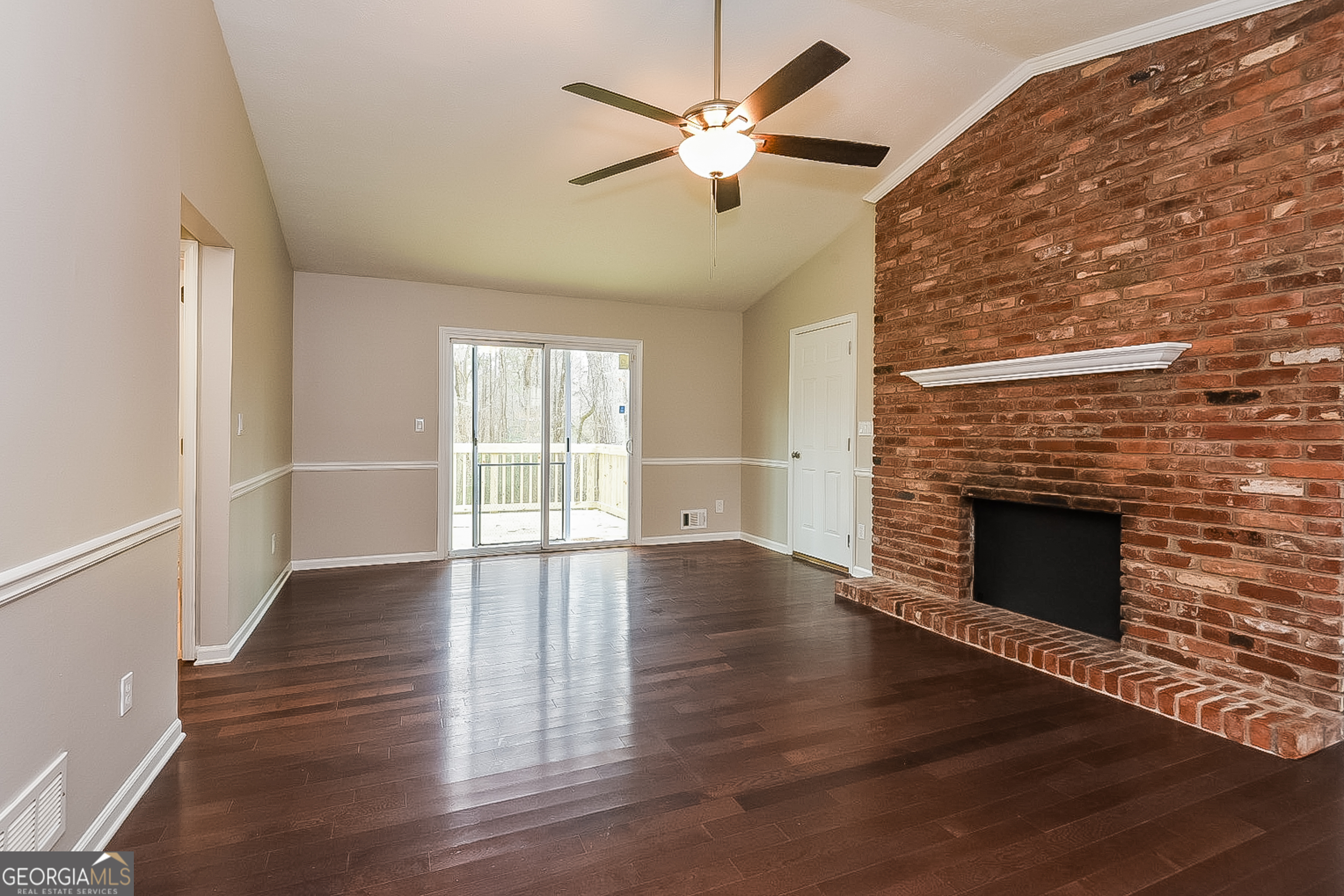 Country Place East - Residential Lease