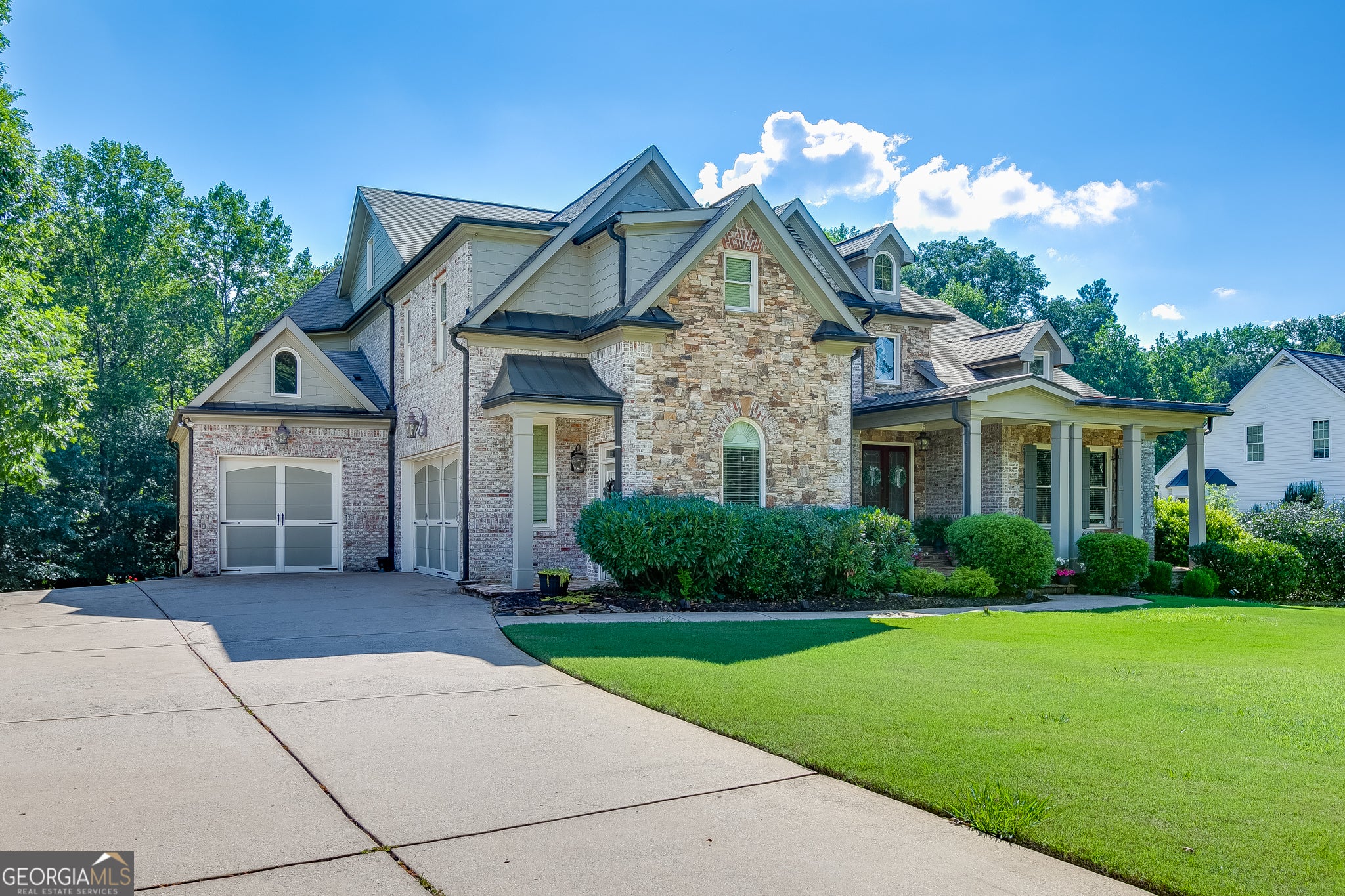 1373 Mountain Lake DR