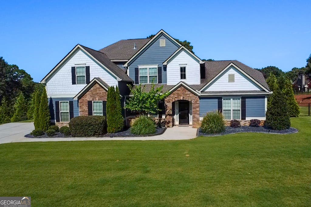 Photo of 408 Warren Way, McDonough, GA 30252 (MLS # 10808667)