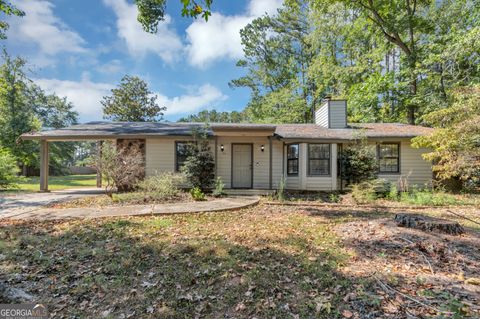 Photo of 22 Barberry Drive, Newnan, GA 30265 (MLS # 10613106)