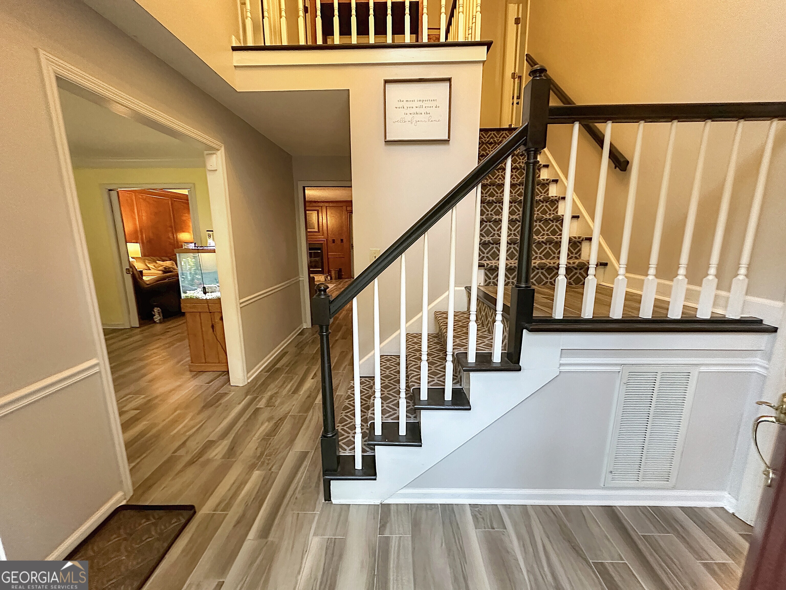 208 Highland TRL