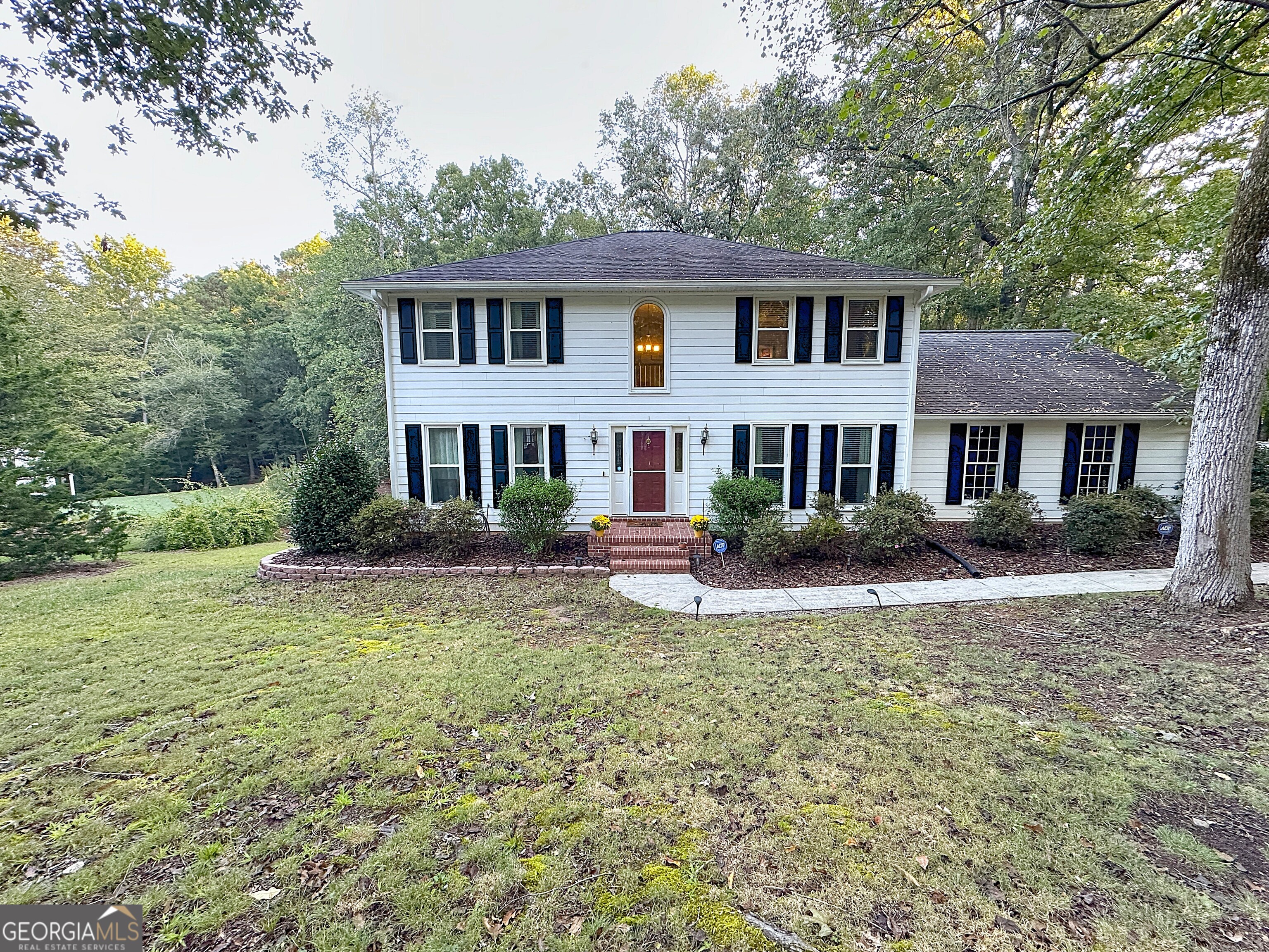 208 Highland TRL