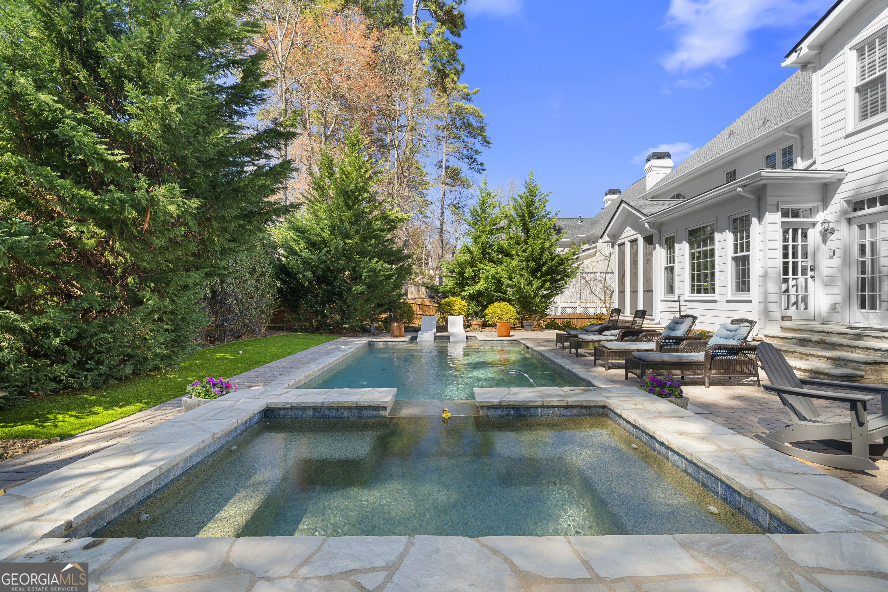 Sentinel Lake - Residential