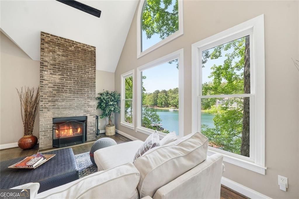 165 Narrows DR