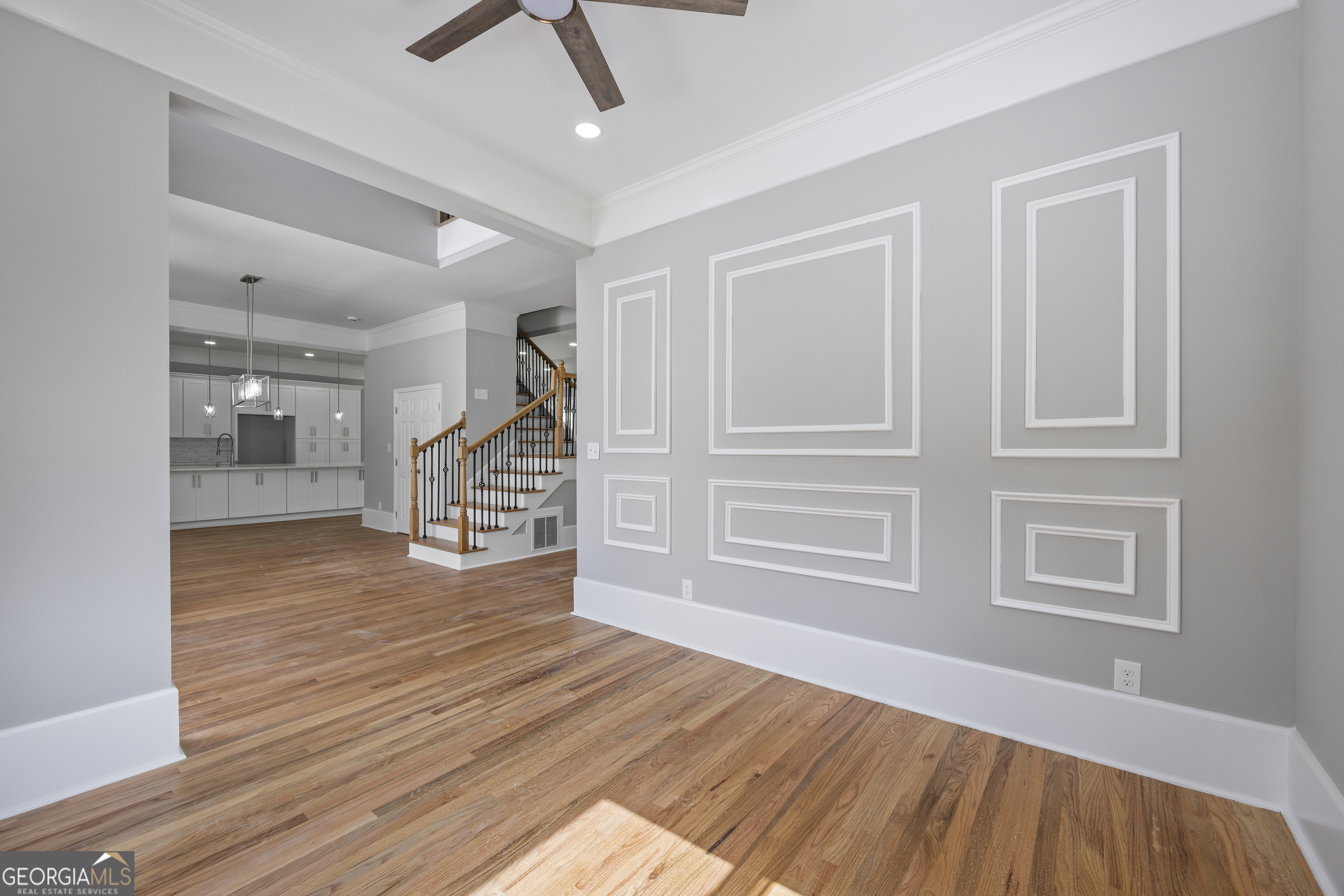 4267 Matisse LN