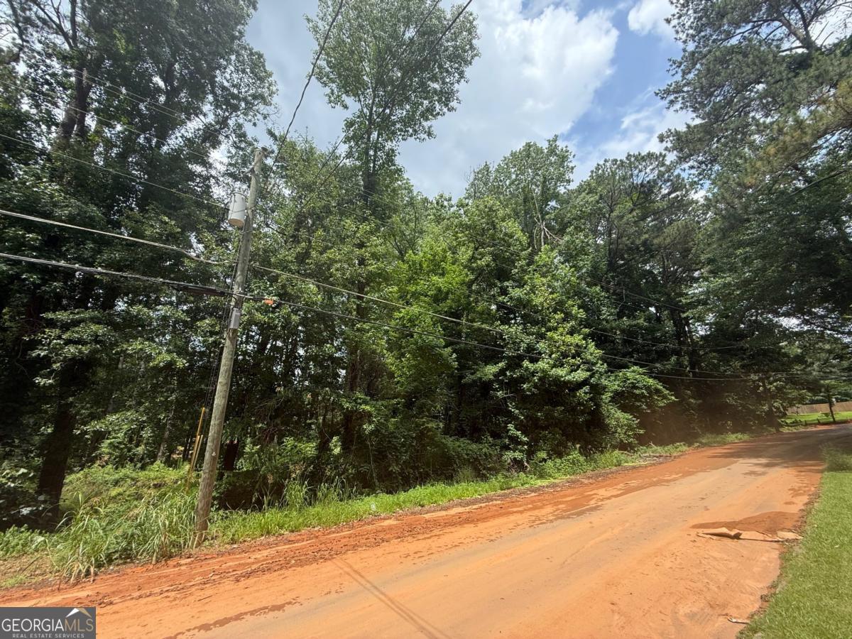 2592 Habersham DR