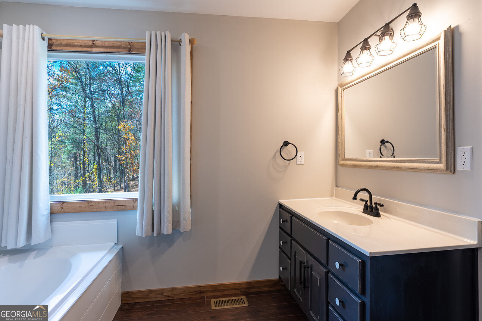 Mountaintown Creek - Residential