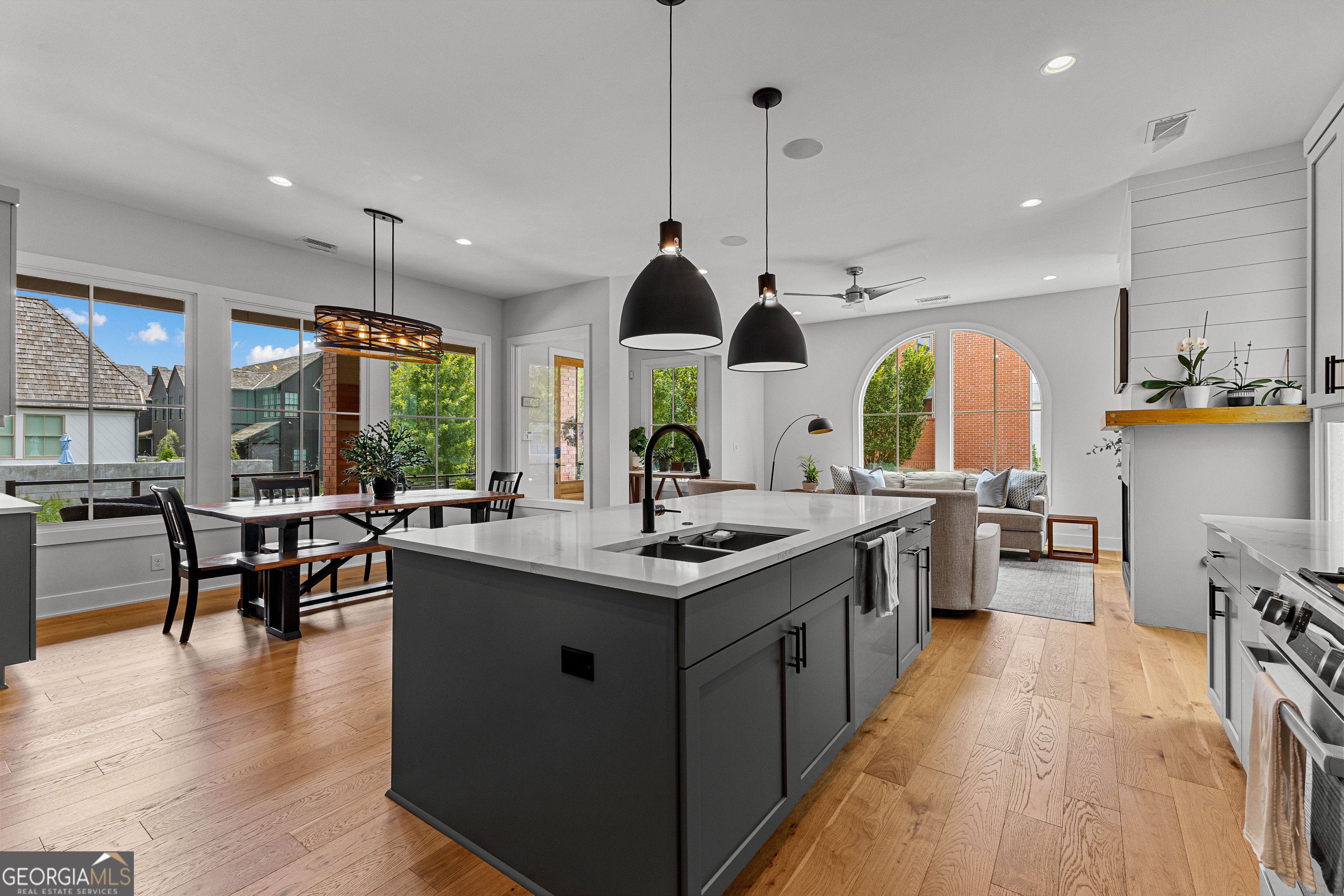 Fayetteville, Georgia 30214, United States, 4 Bedrooms Bedrooms, ,4 BathroomsBathrooms,Residential,Active,152670