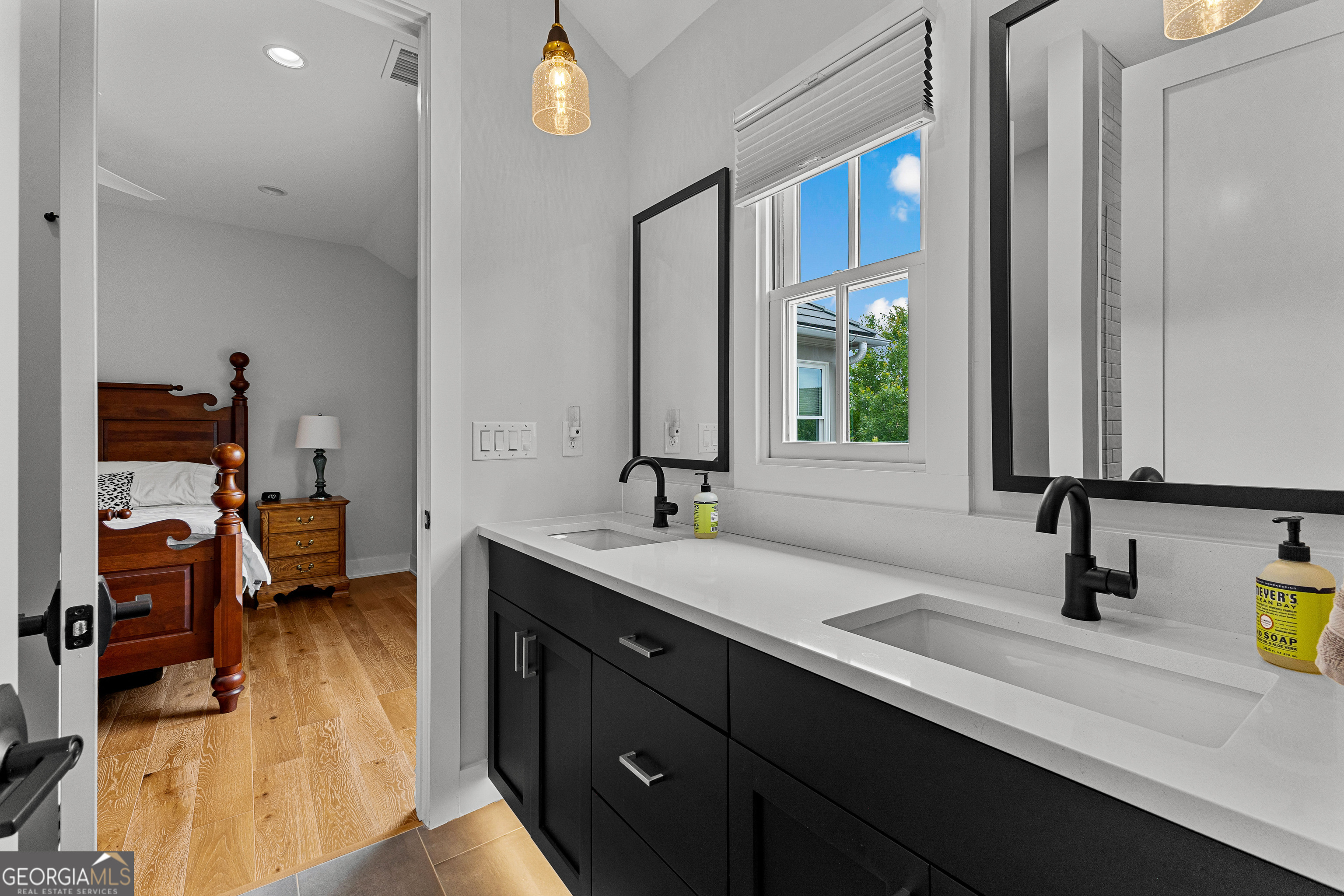 Fayetteville, Georgia 30214, United States, 4 Bedrooms Bedrooms, ,4 BathroomsBathrooms,Residential,Active,152670