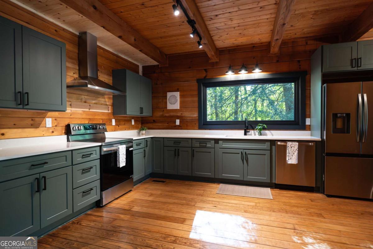 365 Browns Cove RD 3
