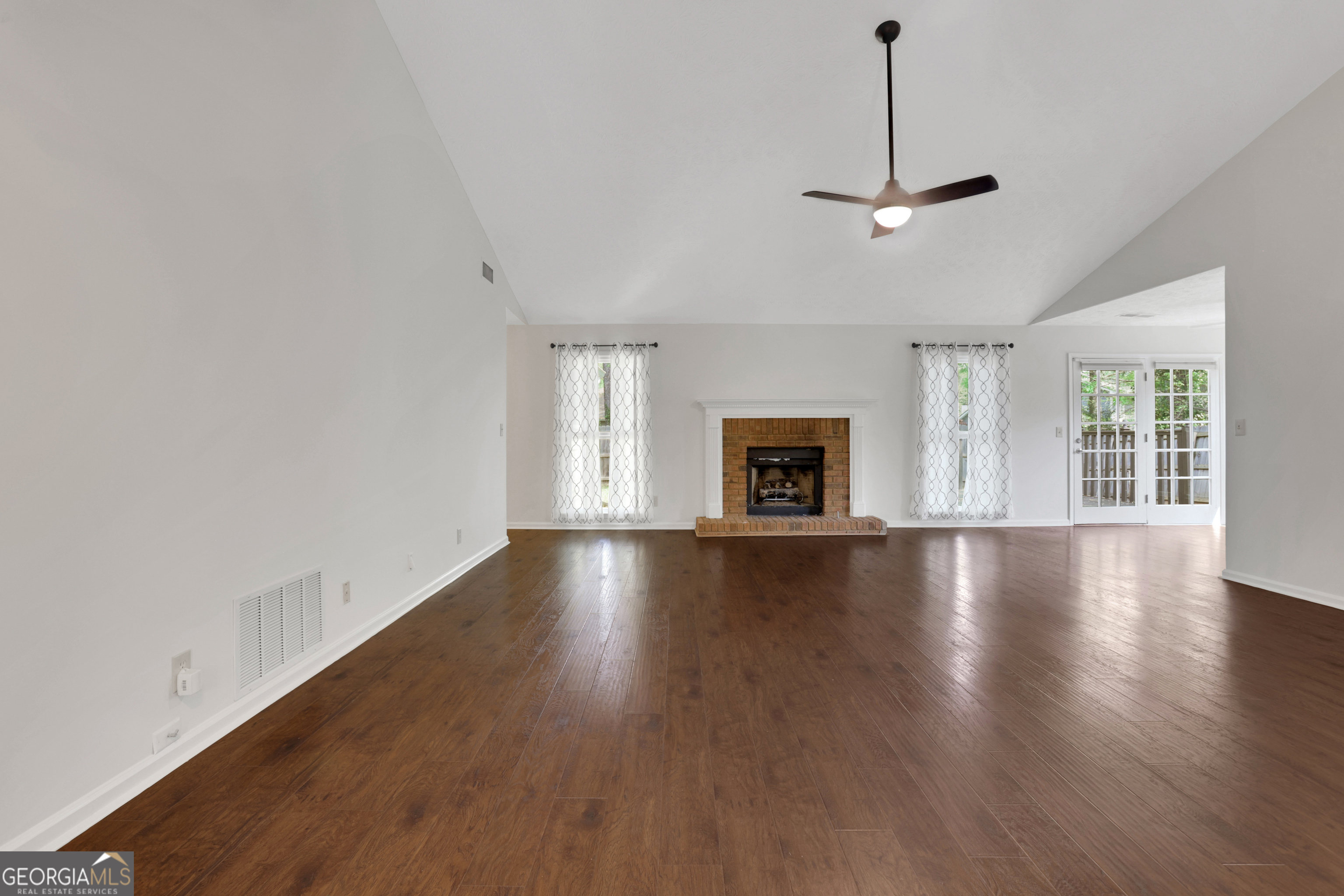 4655 Hampton Square DR