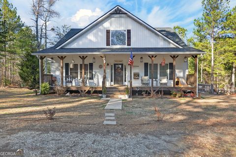 566 Bell RD Dallas GA 30157