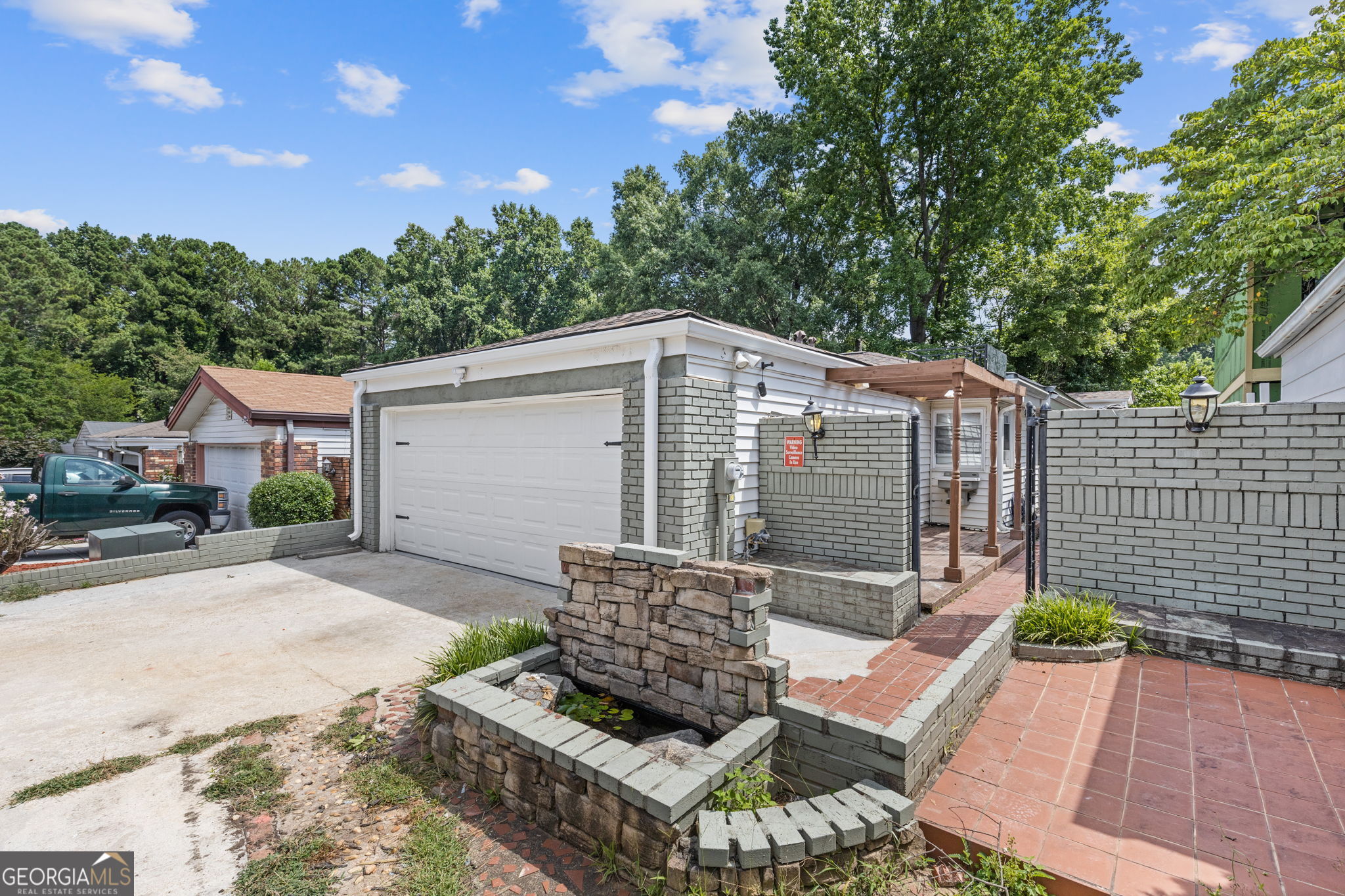 935 Bobcat CT SE