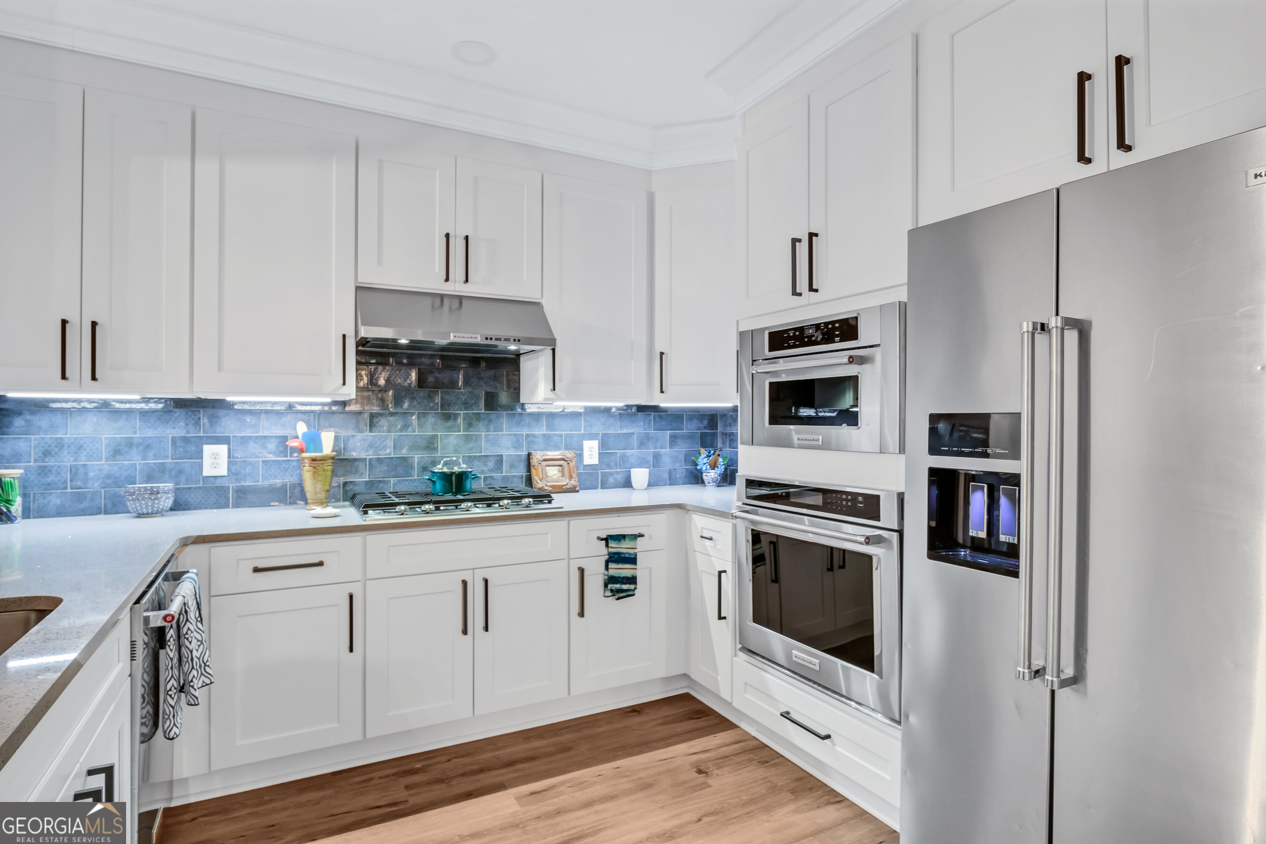 3275 Lenox RD NE APT 105