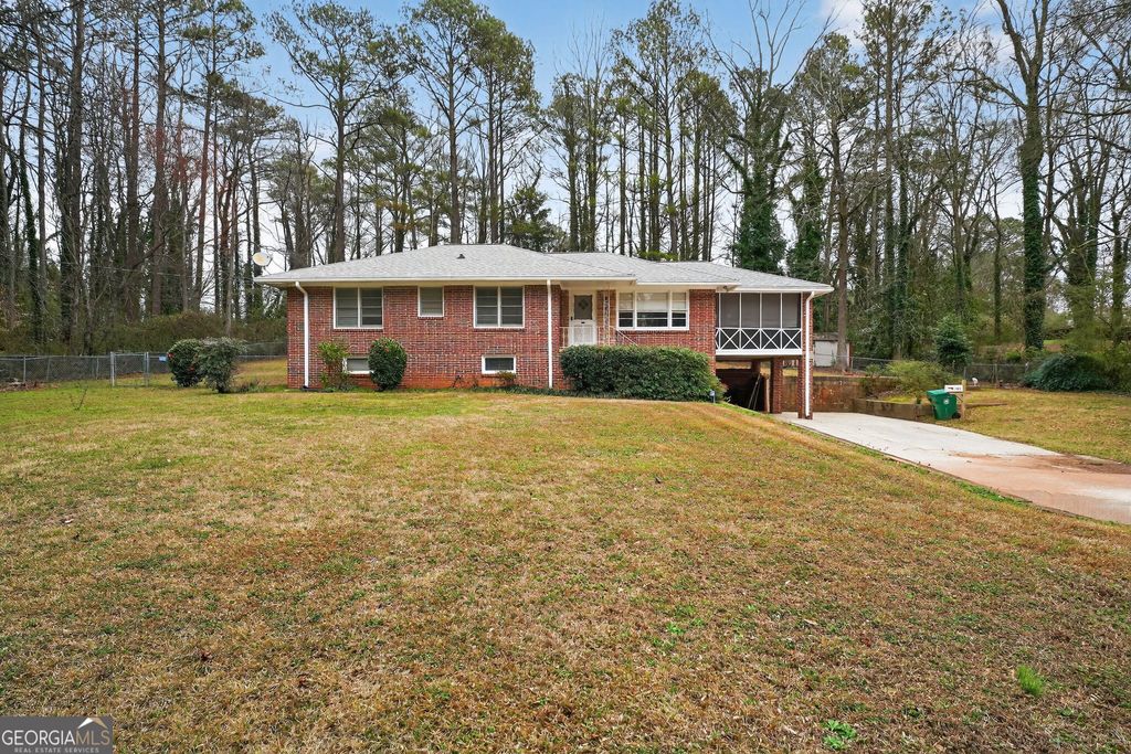 Photo of 1790 McLain Lane, Decatur, GA 30035 (MLS # 10705634)