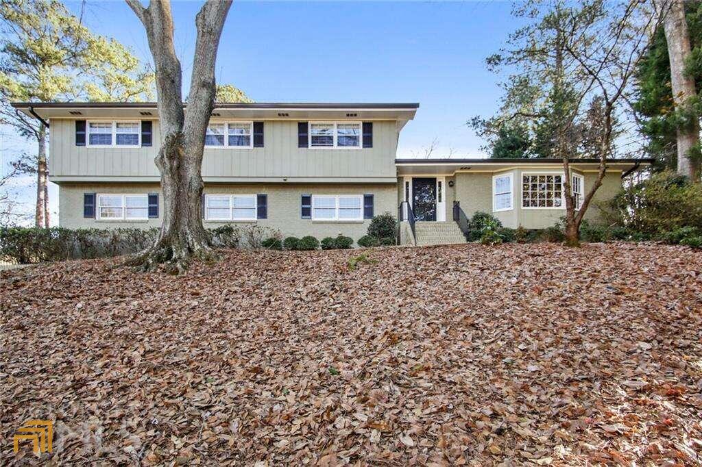 Spacious house in the heart of Tucker on quiet cul-de-sac with painted white kitchen cabinets, granite countertops, SS appliances, 4 bedrooms, 2.5 baths with nice-sized living and dining rooms, large family room with masonry fireplace. Lovely screened porch, perfect for al fresco dining and entertaining, overlooking private fully-fenced back yard.Super quiet neighborhood, just a few minutes from Main Street Tucker. Mostly hardwood floors throughout, updated bathrooms, garage is heated and cooled and can be used as a workout space. New roof and gutters in 2020; 5 year-old water heater. This house is move-in ready!