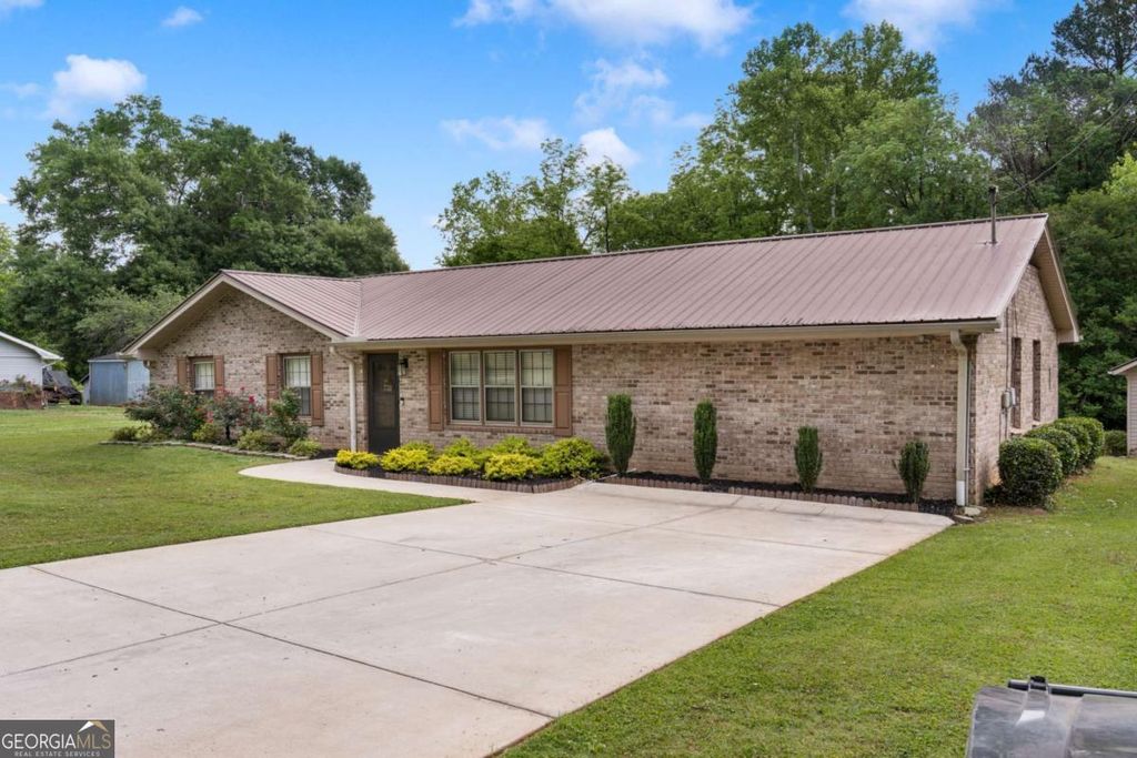 Photo of 10 Shadow Lane, Cartersville, GA 30120 (MLS # 10766024)