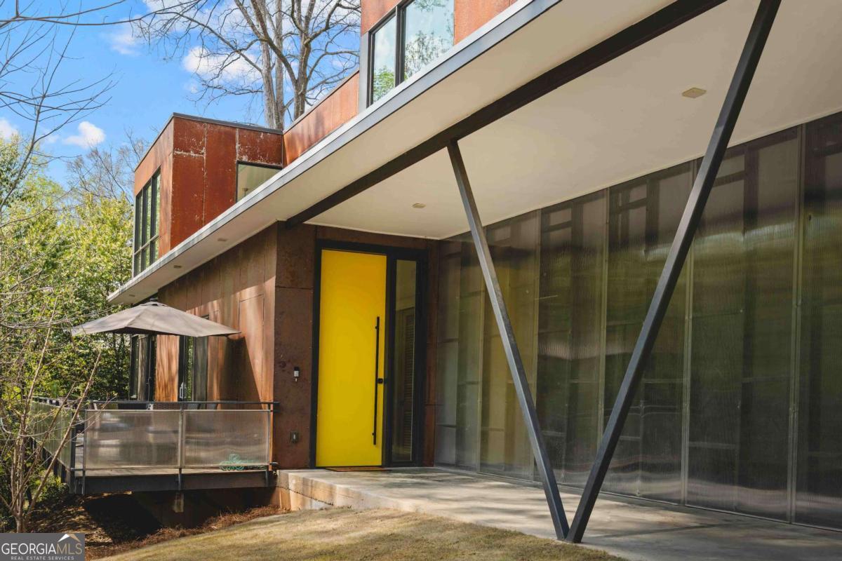 1944 McLendon AVE NE