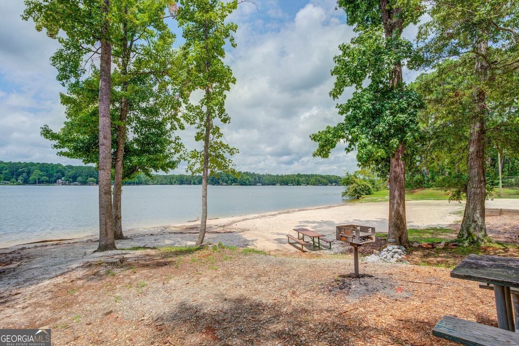 listing image 84