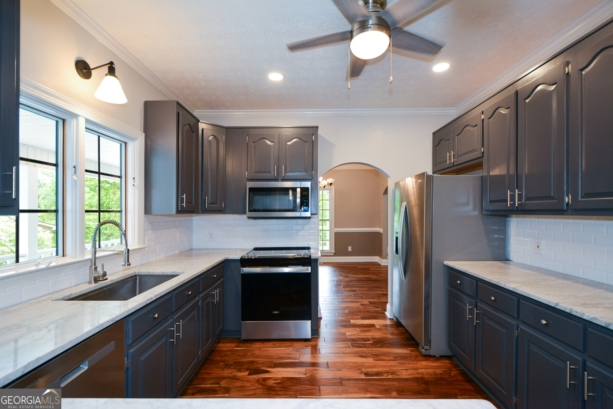 3426 Clarks Bridge RD