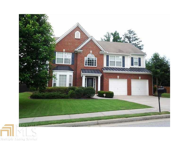 Welcome to this warm & inviting move-in ready 4 bedroom 2 & 1/2 bath home. Hardwood entry. Formal living & dining. Solid surface counters. Island kitchen with every good cook's favorite - a gas stove. Breakfast bar & breakfast room. Two story foyer & 2 story family room. Privacy & Space for everyone. Spacious bedrooms w/ample closets. Double doors lead from the large loft into oversize master w/trey. Spa like Master bath w/tiled shower, double vanity & garden tub. Get lost in the master closet. Peaceful privacy fenced backyard. Garage w/built-ins & storage.