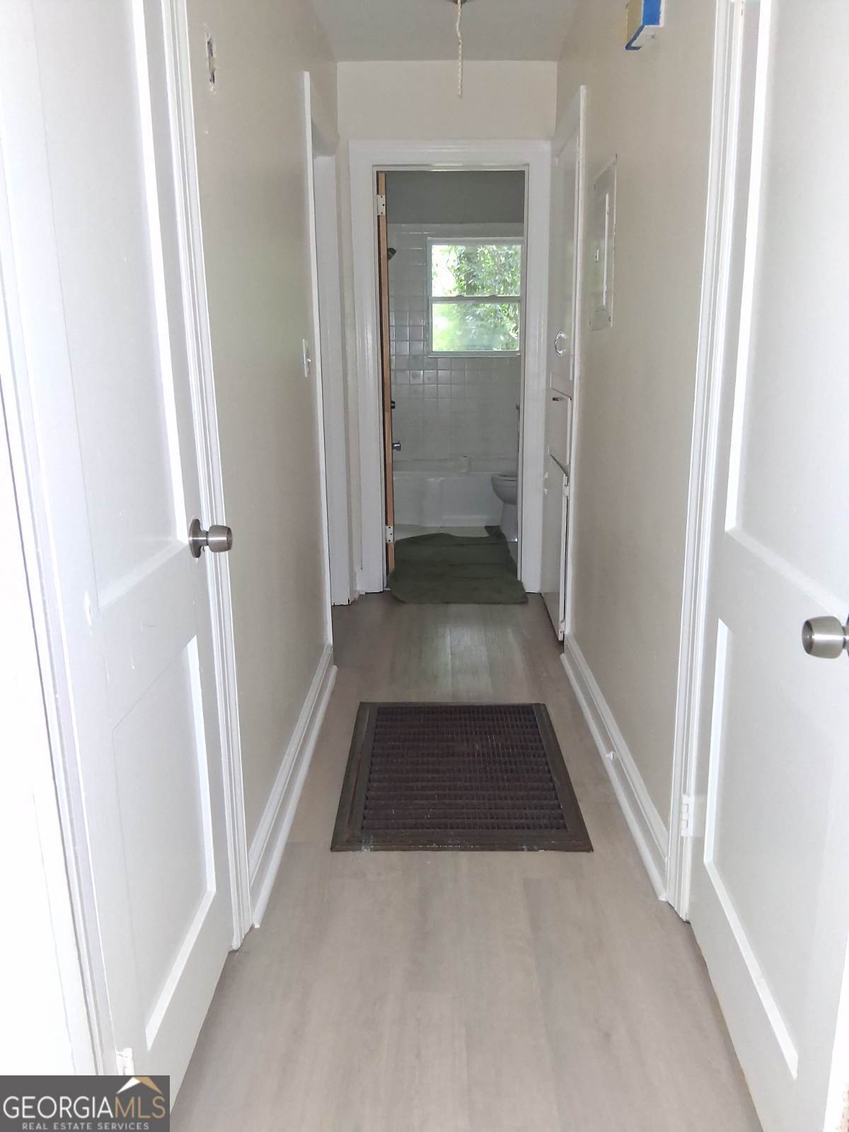 Atlanta, Georgia 30337, United States, 1 Bedroom Bedrooms, ,1 BathroomBathrooms,Residential,Active,215051