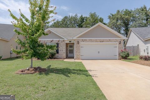 136 Sourwood LN Warner Robins GA 31093
