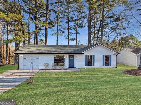 8198 Winewood CT Riverdale GA 30274