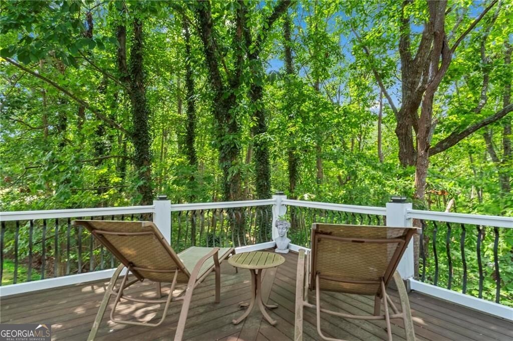 285 Old Hornage RD