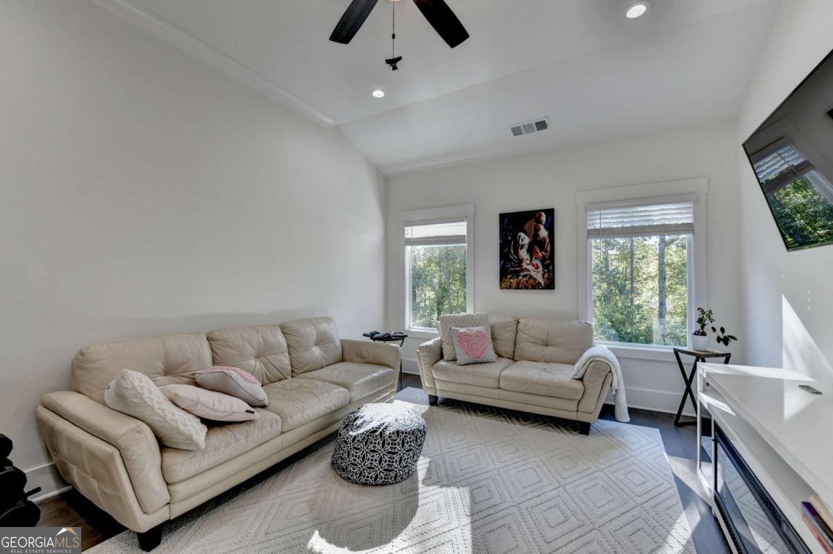 Hutchins Carson - Residential
