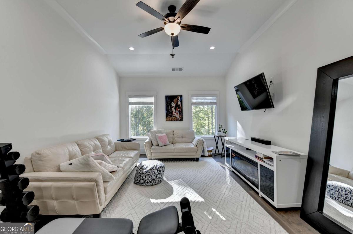 Hutchins Carson - Residential