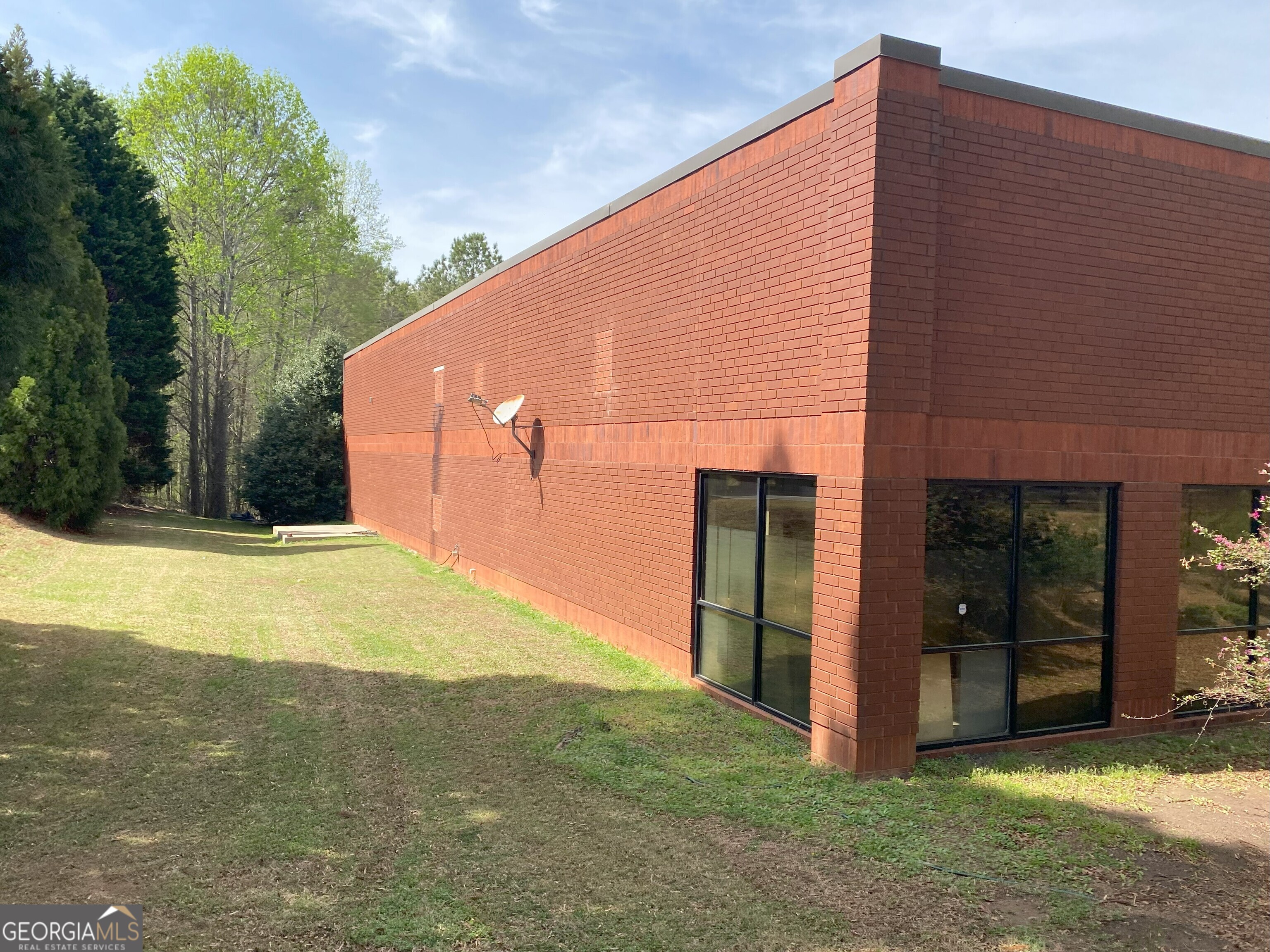 None - Commercial Lease