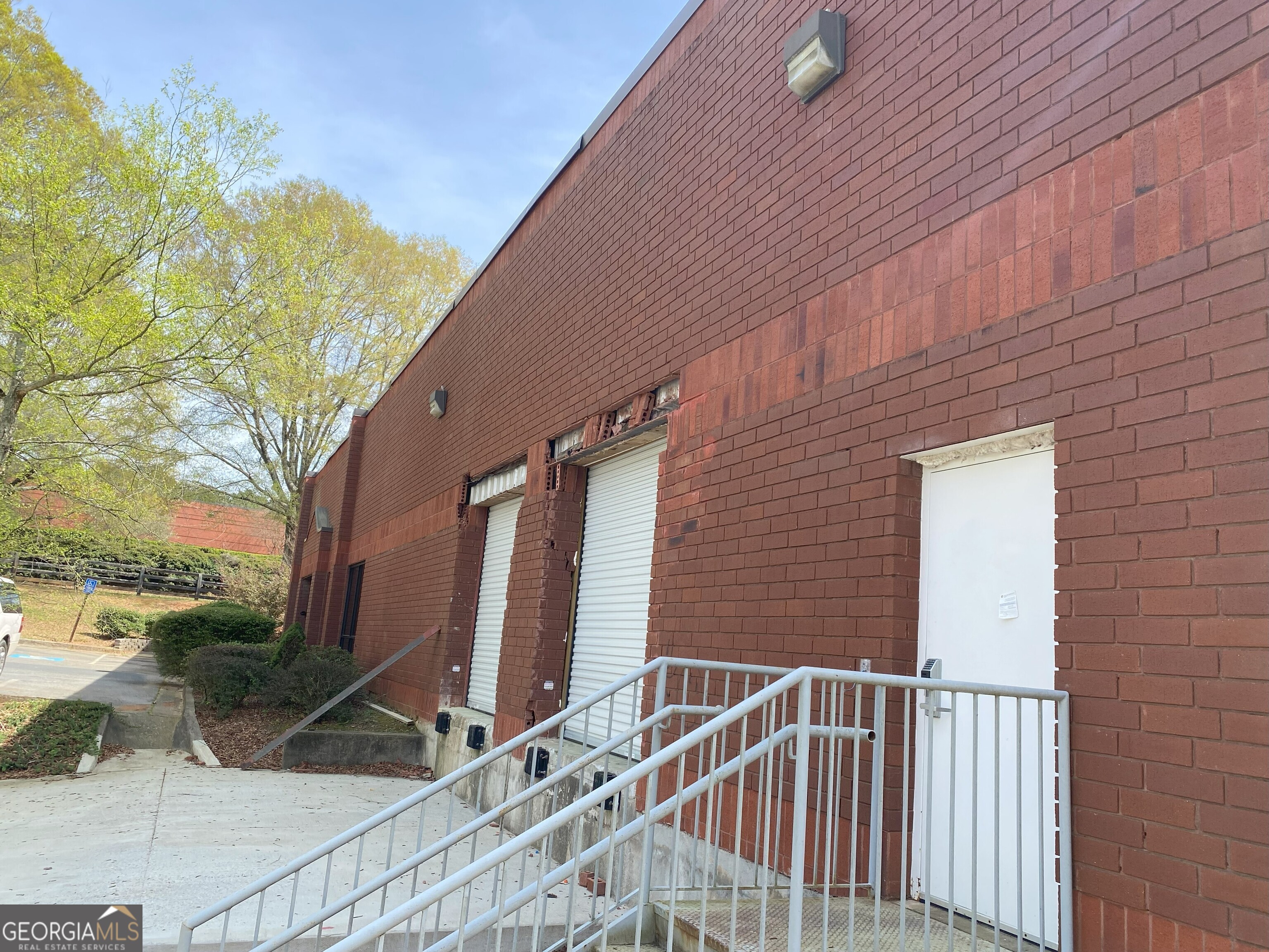 None - Commercial Lease