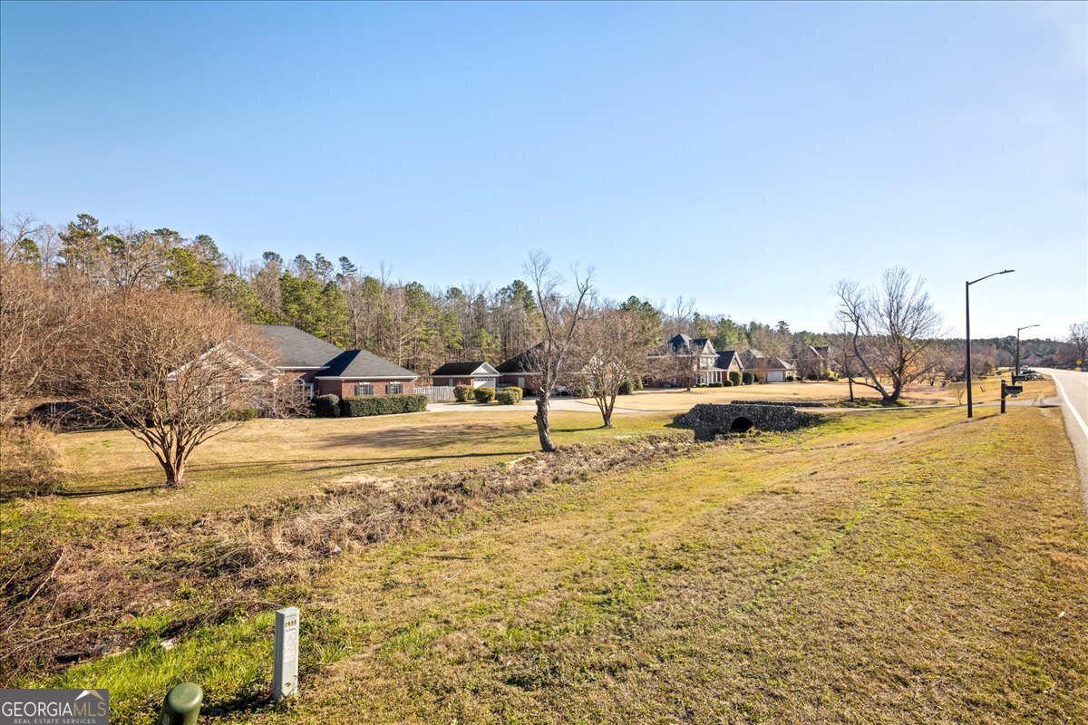 2977 William few PKWY