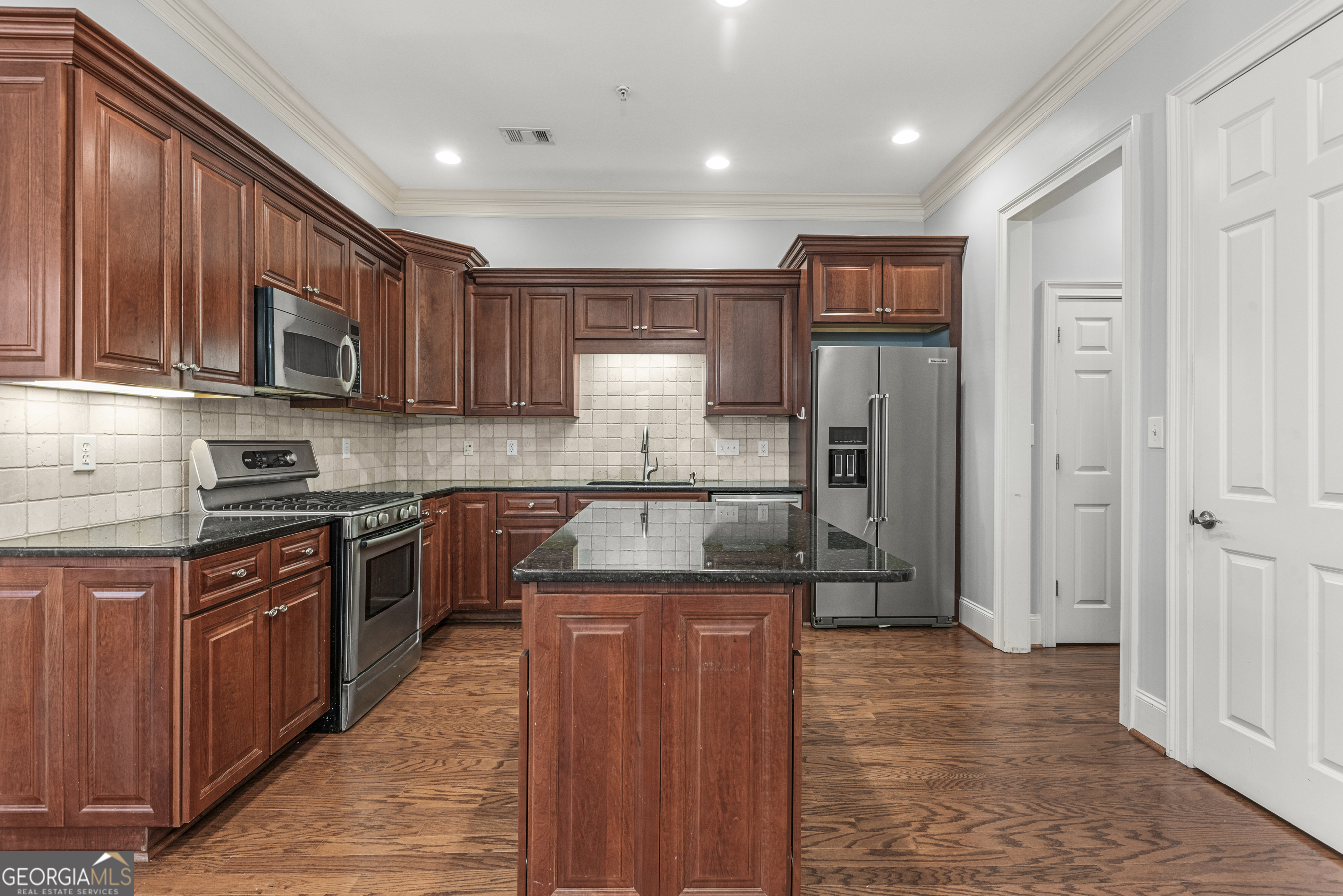 100 Ansonborough LN STE 307