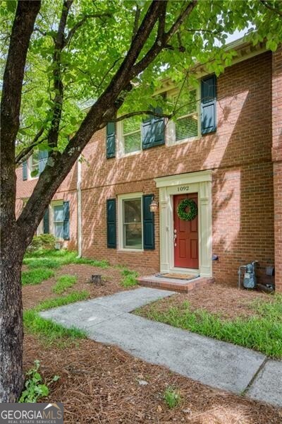 1092 Old Roswell RD