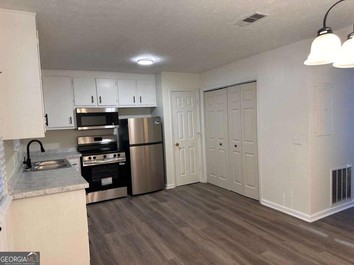 Conyers Station - Residential