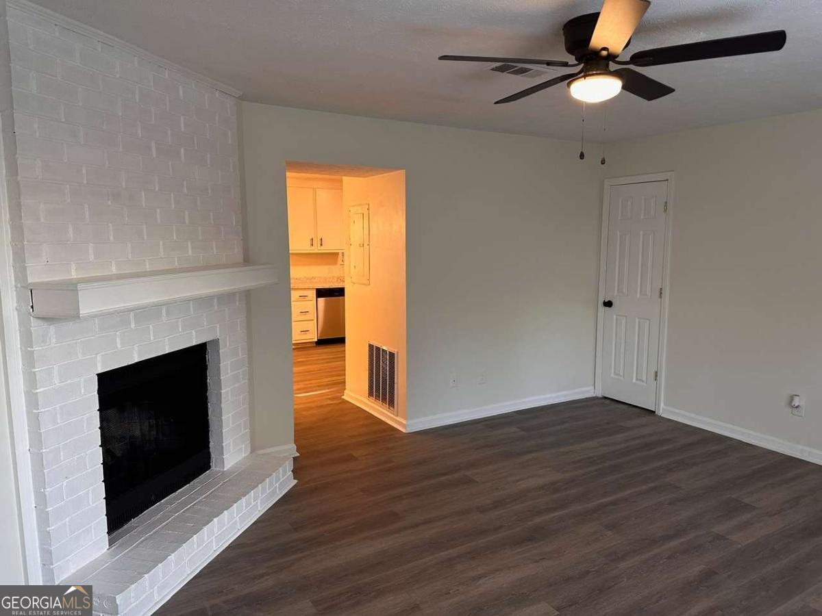 Conyers Station - Residential
